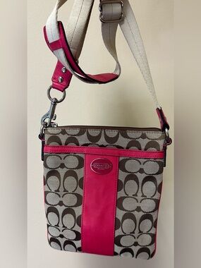 Coach Signature Crossbody Bag Brown & Pink 🤎🩷